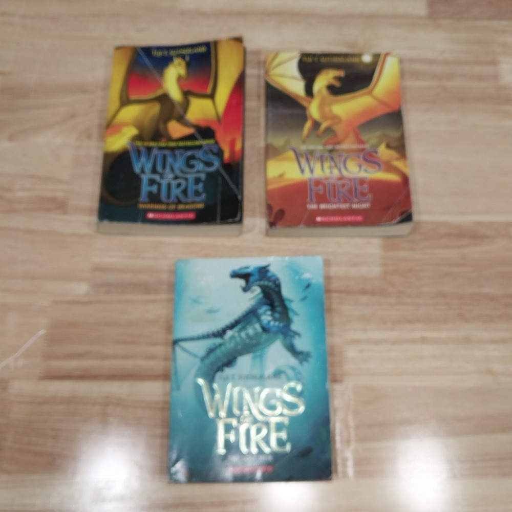 Scholastic Kids Wings of Fire Paperback Book Lot 3 Books Multicolor